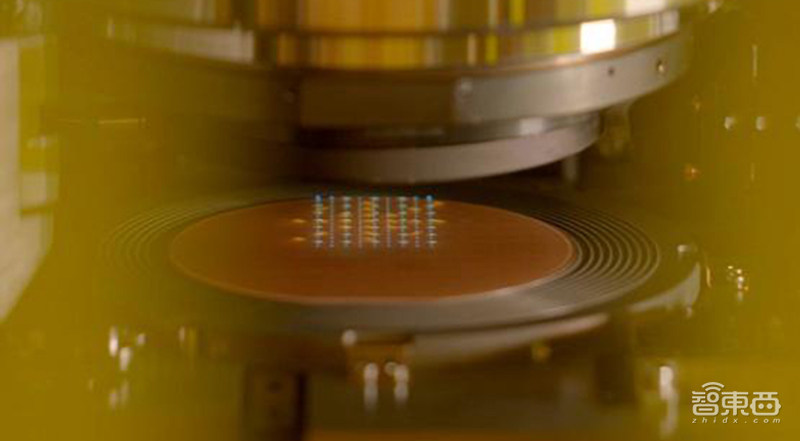 芯片制造“大国重器”背后的九九八十一难