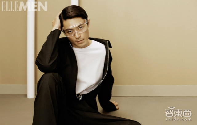 柳岩玩VR直播 娱乐圈的一场软色情把戏!