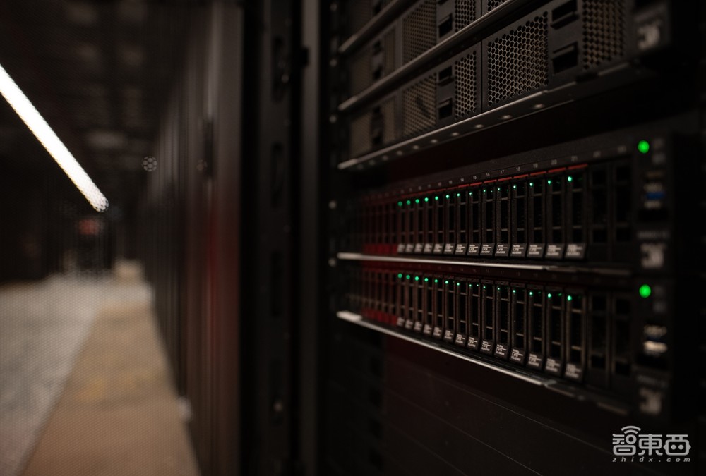 搞定史上最难F1赛事,联想到底藏了什么秘密武器?