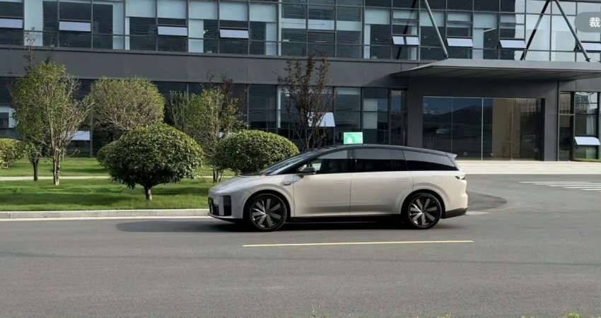 李想宣布理想i8发布进入倒计时!i6同步曝光,理想再战纯电市场