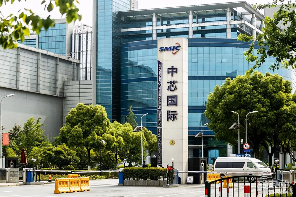 74岁“中国芯片教父”再换战场！