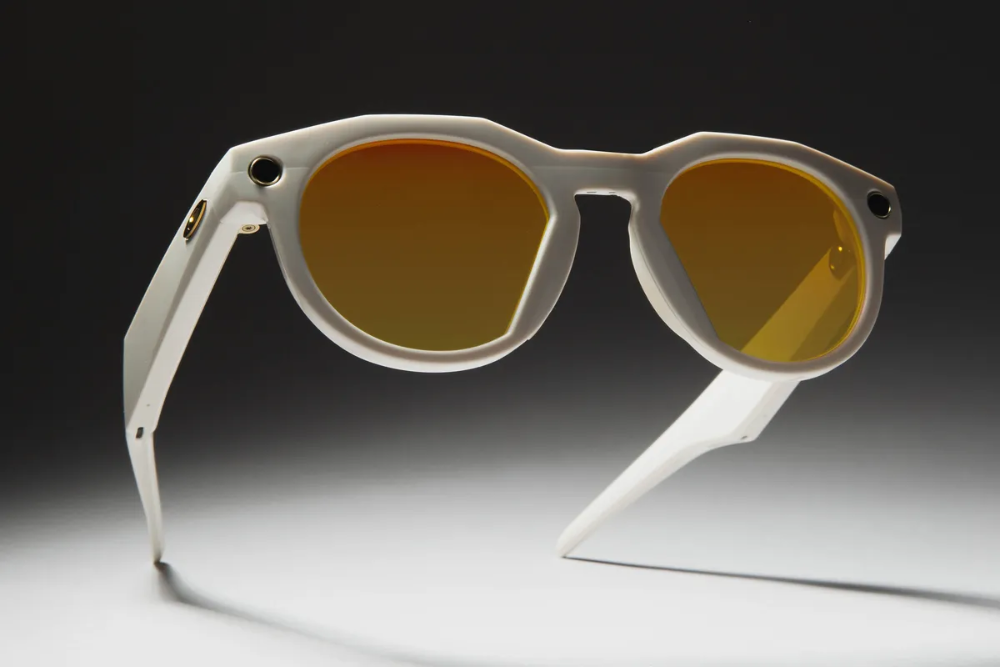 5700元起,Meta新款AI眼镜提前曝光!苹果Vision Pro遇困,iPhone 18鸽了