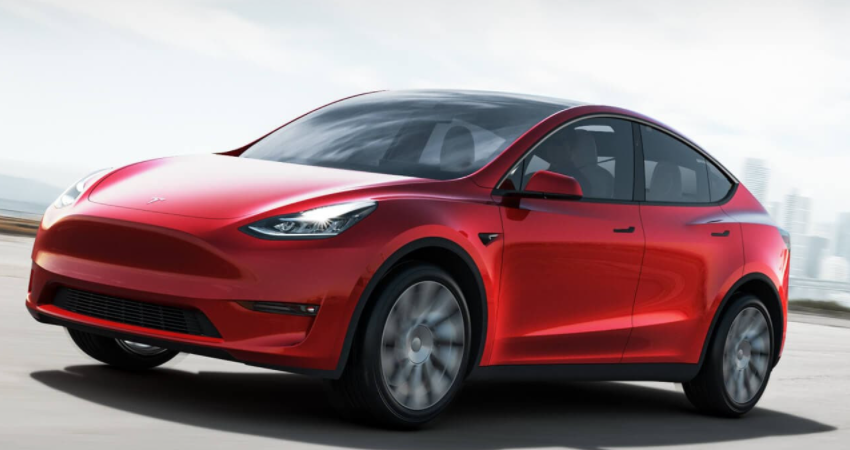 采用纯视觉方案的Model Y表现如何?外媒试驾后称Autopilot优于旧款