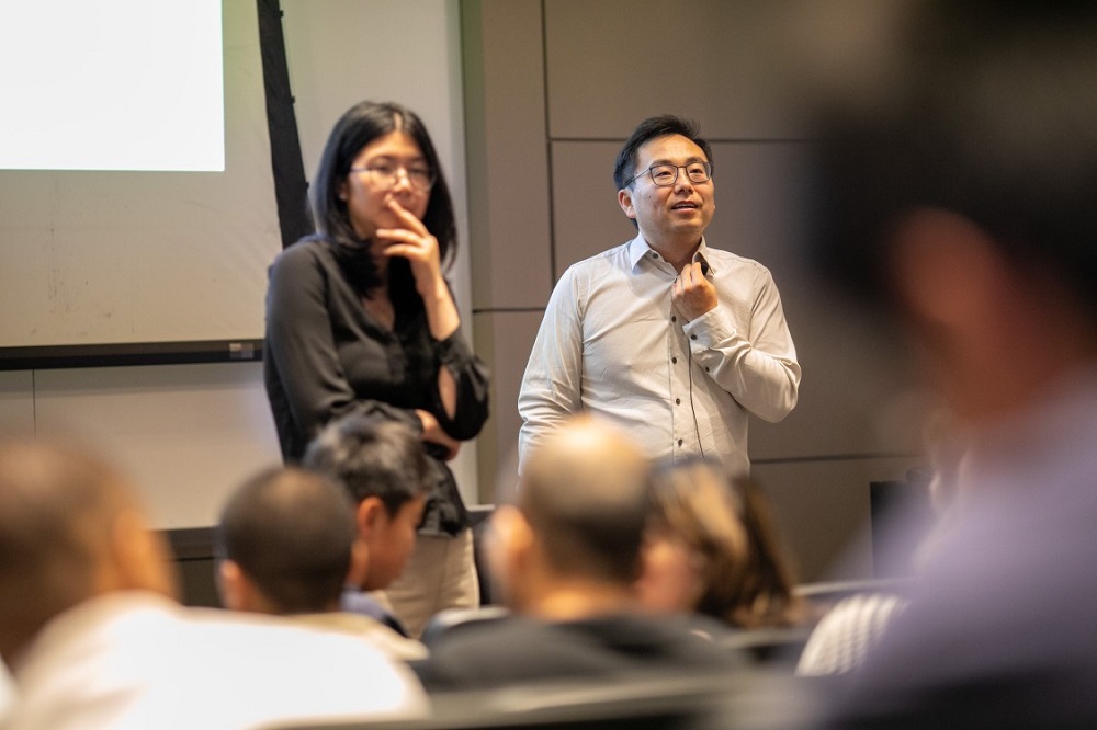 Meta最强AI天团首次曝光!8名华人扛把子,集齐清北浙,扎克伯格挖遍硅谷墙角