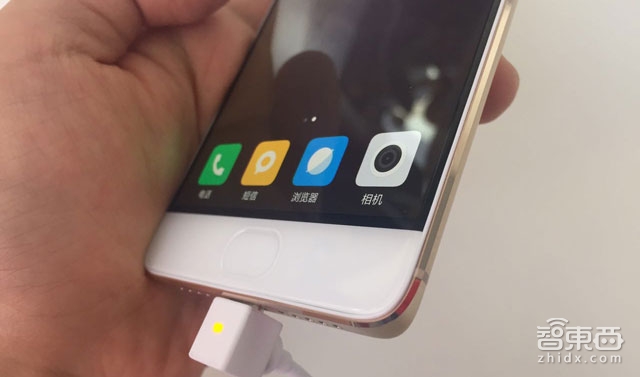 小米新旗舰手机5s发布 雷军说:不要再黑小米了!