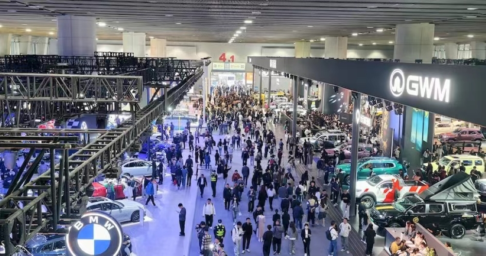 五大趋势看懂2025广州车展:增程纯电对攻,智驾成最大变量,华为稳坐“隐形C位”
