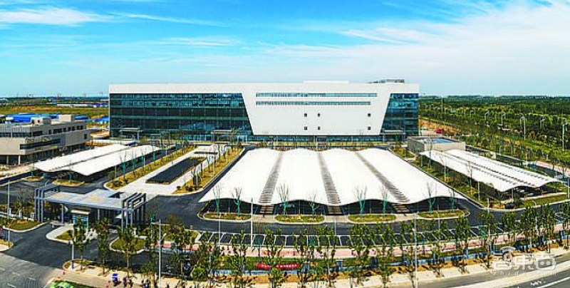 国产内存即将量产!四年追平主流,国产存储能否在今年崛起?