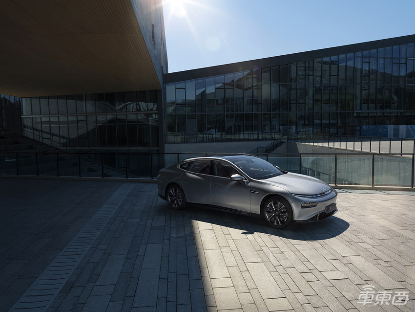 依旧能打！小鹏P7最高优惠2万元，更有多重专属福利