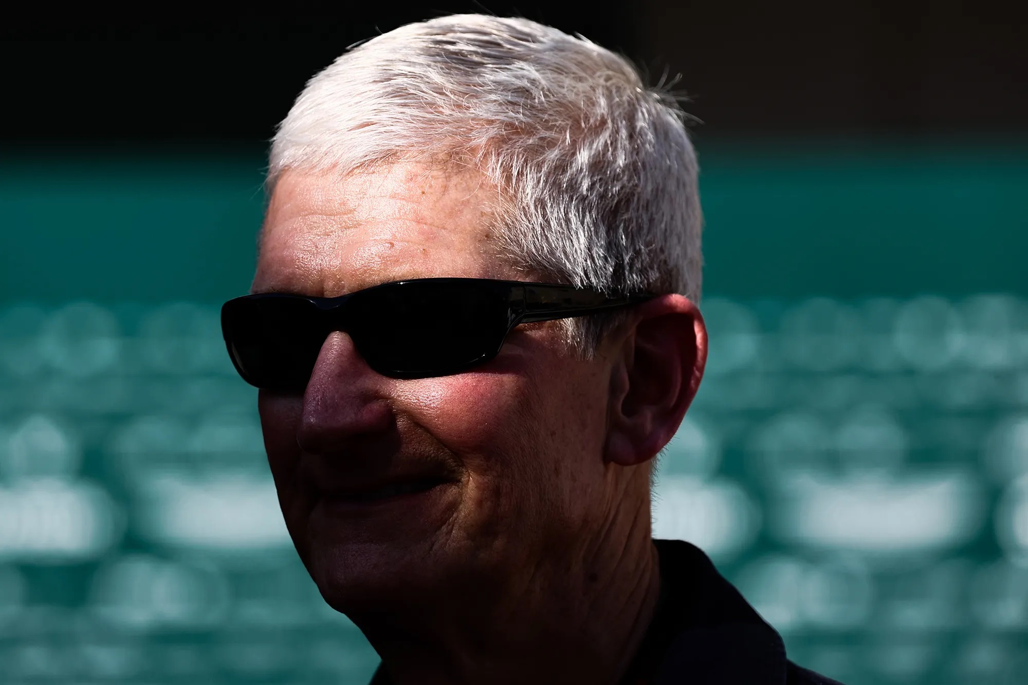 曝大模型版Siri烂尾:Bug修不完!苹果重练小号,掌舵换人