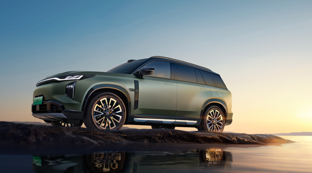 智驾战升级，行业渐成三足鼎立格局