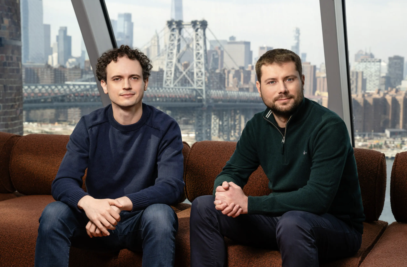 黃仁勛“撒錢”創(chuàng)紀錄！英偉達超級AI帝國崛起，但沒帶中國玩