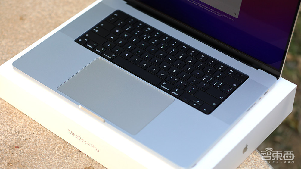 MacBook Pro 16首发体验!内外脱胎换骨的性能怪兽