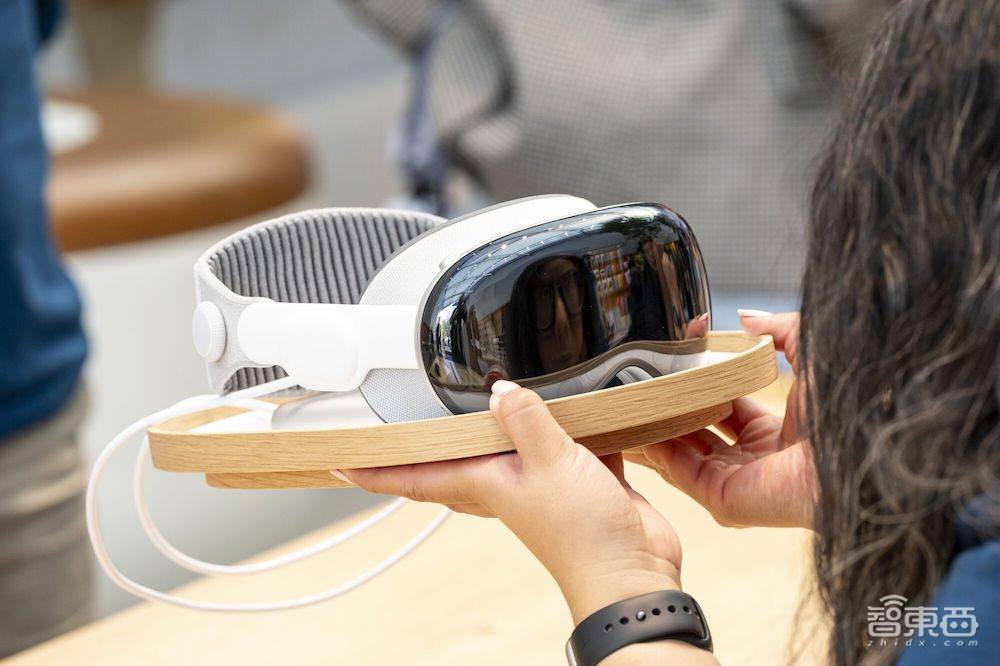 蘋果自救，庫克掏出四大殺招