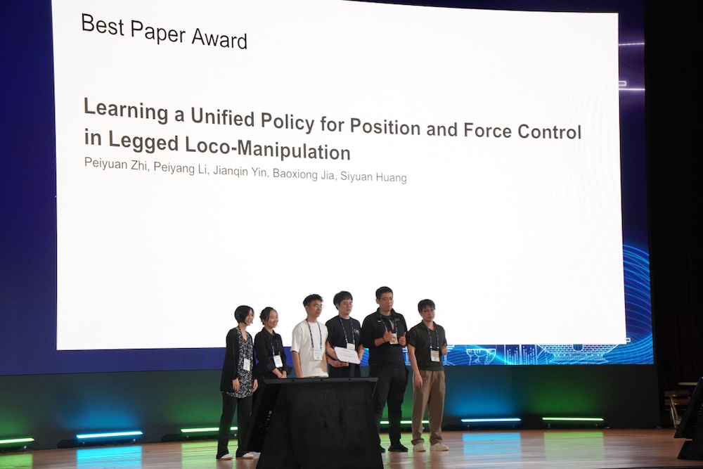 通研院重磅成果！一套策略让人形机器人学会后空翻、霹雳舞，准确率超90%