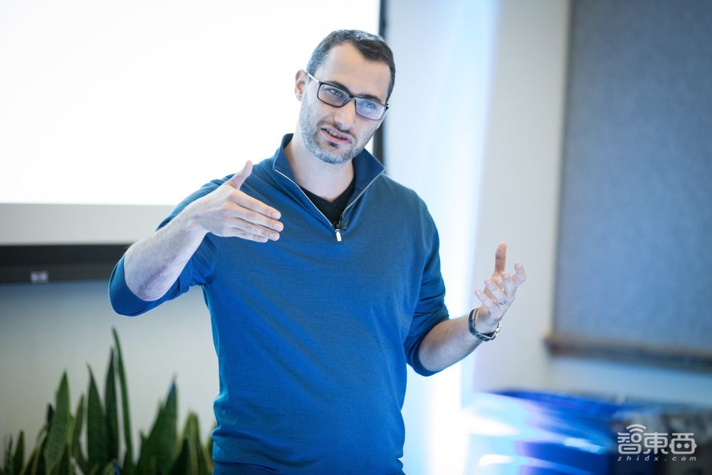 Meta VR/AR路线图曝光！Quest出货2000万台，未来四年七款新品