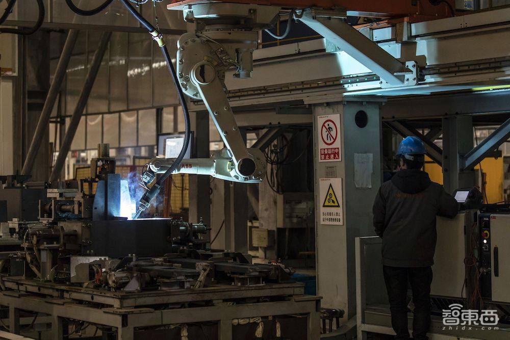 十年内工业机器人或激增300万台,中国或将爆发机器人应用热潮