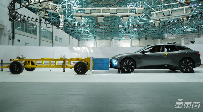 阿维塔06挑战新欧标碰撞测试!采用2000Mpa高强度钢,标配9个安全气囊