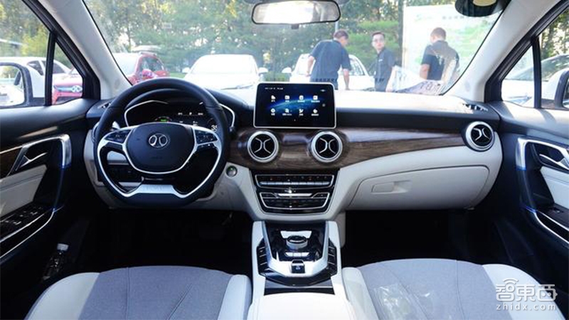 开启整车人工智能时代 北汽新能源EU5华北区上市