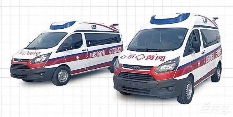 低速无人车集体上阵抗疫!扫地杀毒测体温,送药送菜真暖心