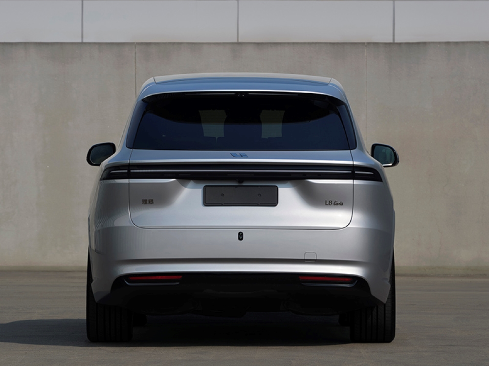 小米最便宜YU7来了!理想车型意外变阵,工信部抢在北京车展前亮新车