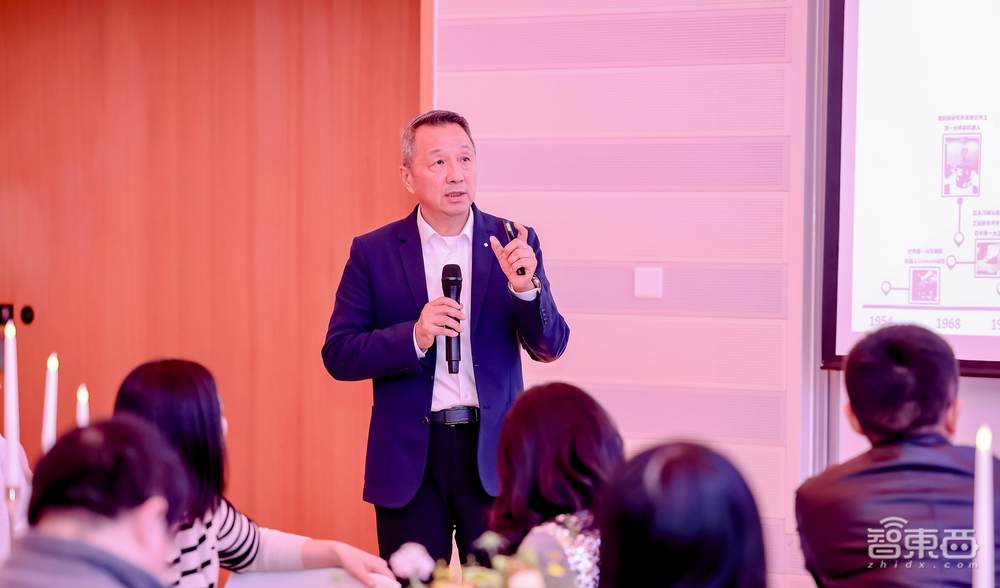 解密六大科技前沿热点,《2024具身智能科技前沿热点》正式发布!