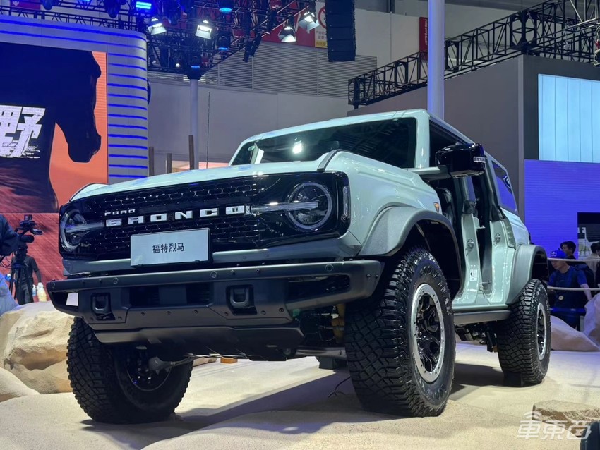 车模失业老板当网红,北京车展成小米车展!除了热梗还有这五大行业真相