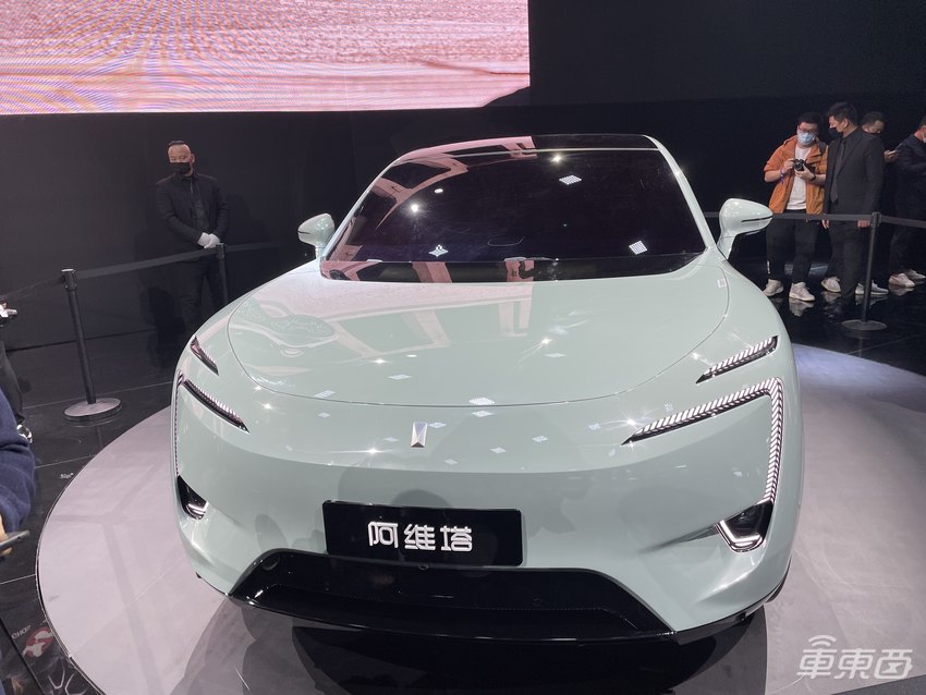 华为宁德时代联手造车：首款车型续航700公里，明年三季度交付