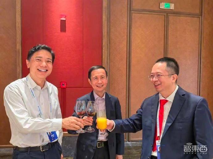 救火阿里云,张勇要闯五道关