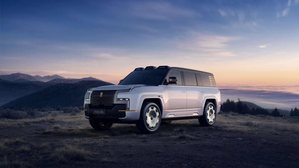 仰望三款新车搭载闪充技术！打破补能限制，加码豪华车市场