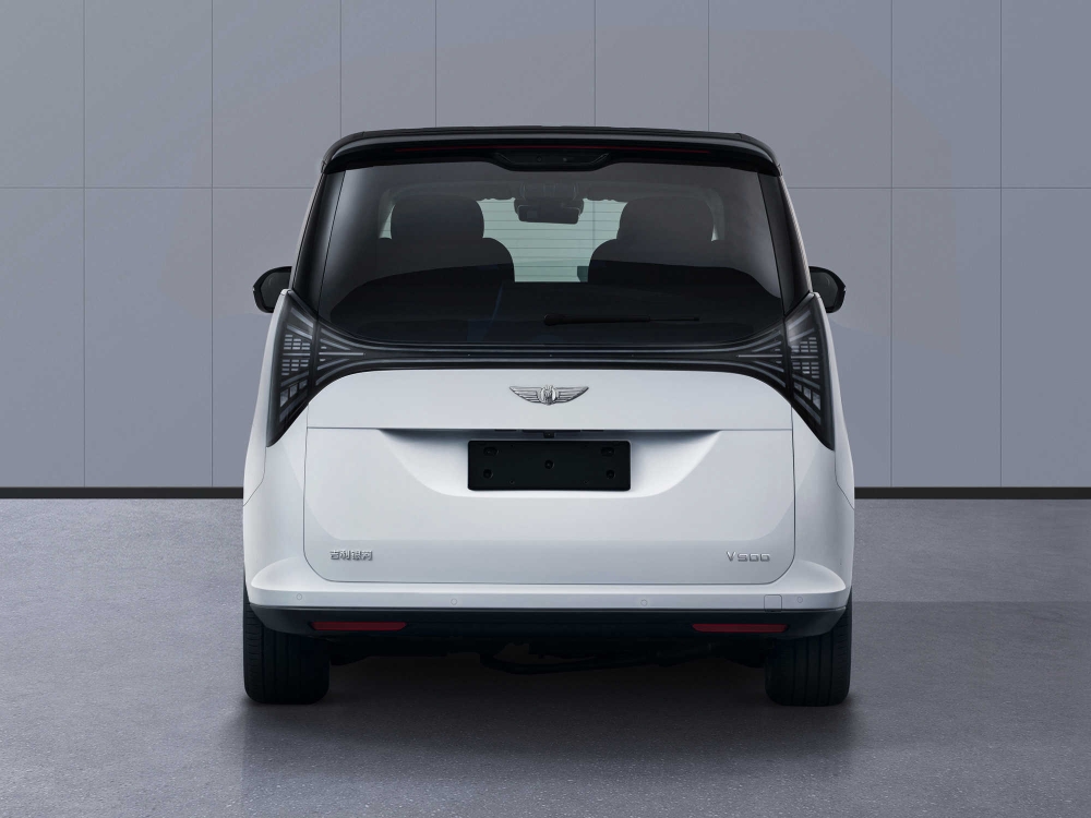 华为宝骏首款合作车型亮相，小鹏G7增程版也来了！9月工信部车展8大新车解读