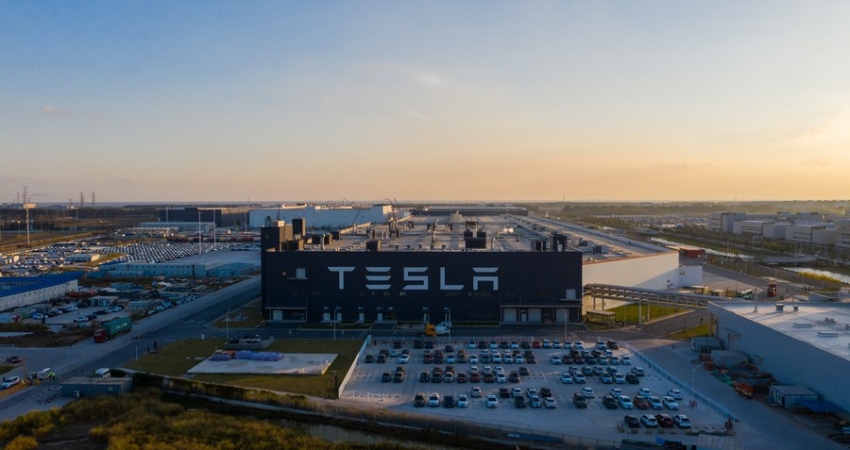 特斯拉上海工厂裁员百人，电池组装工为主，或因产线调整