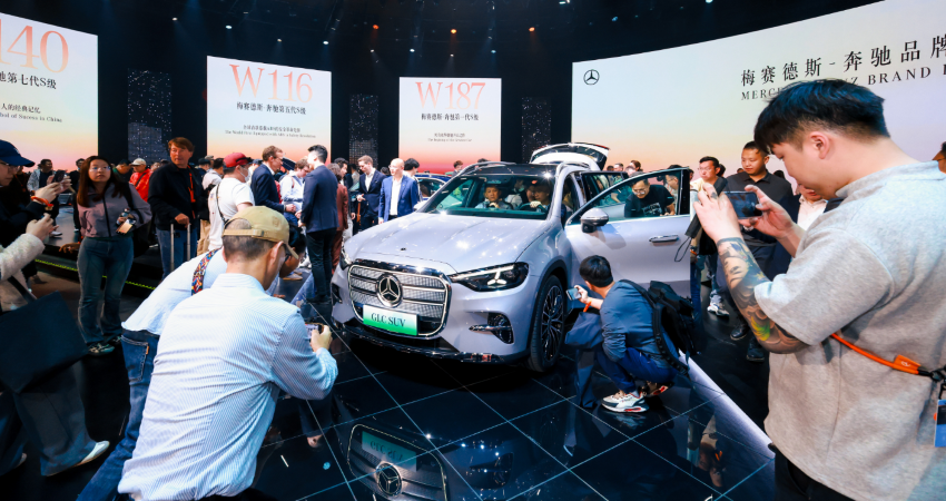 奔驰纯电GLC全球首秀！明年将推出40余款全新车型，加速品牌变革