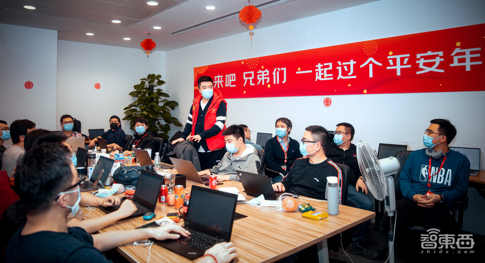 京东云的春晚日记：691亿次红包互动背后，一个“变形金钢”锻造而生