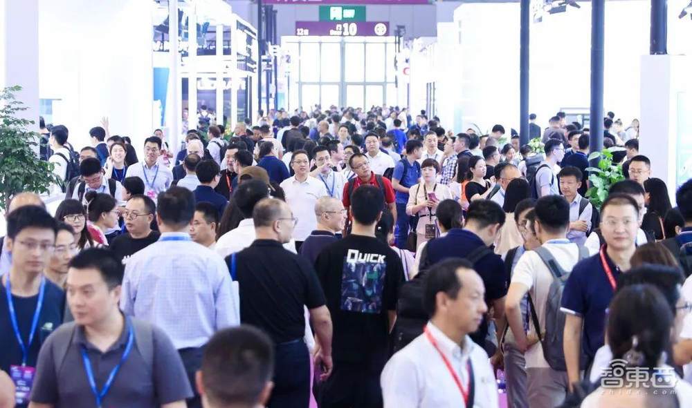 直击2024中国光博会:AI眼镜黑科技齐聚,红外应用全面加速