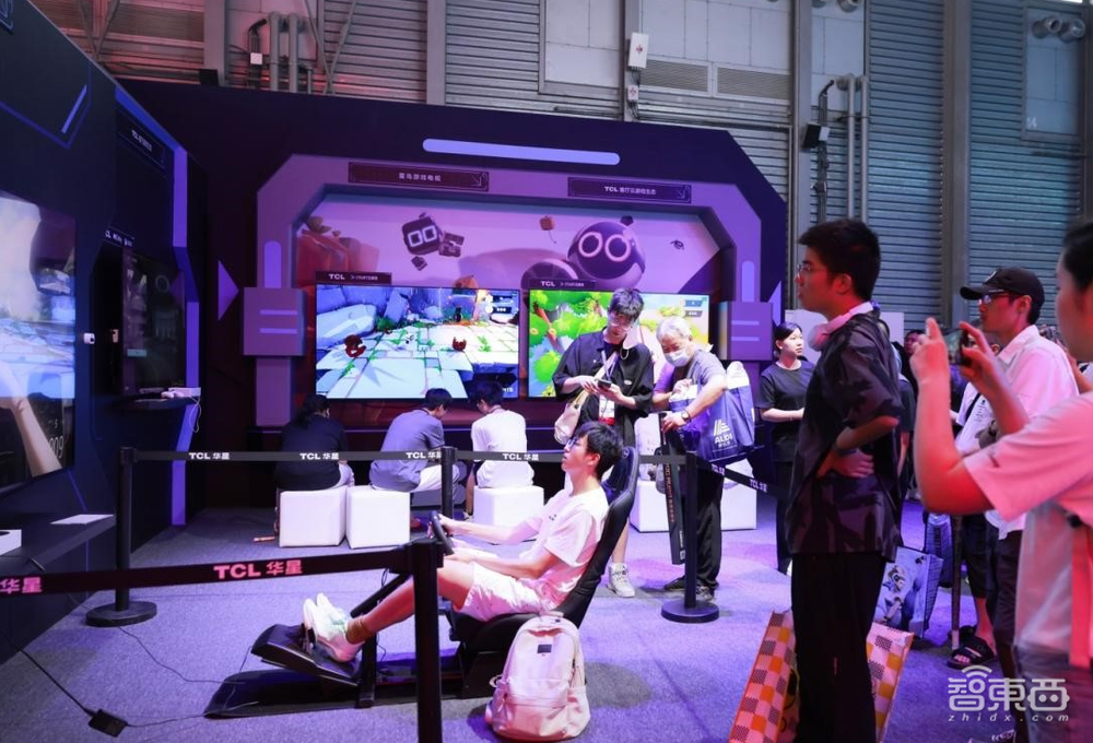 TCL华星ChinaJoy秀出屏宇宙，对话CEO赵军，谈XR、车载和折叠屏