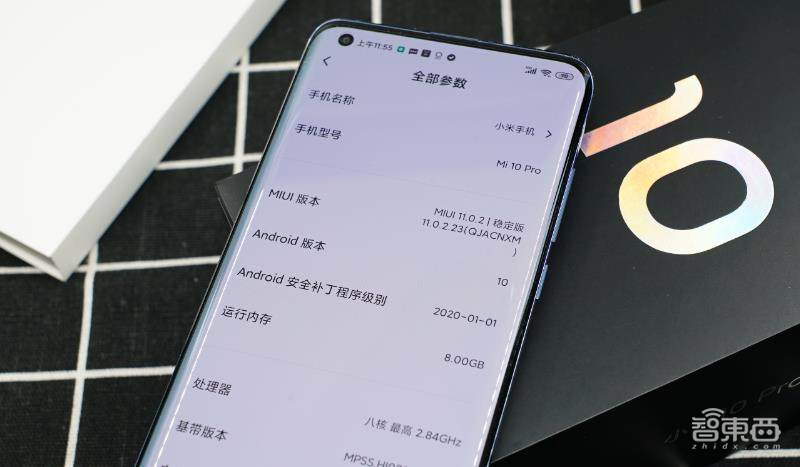 小米砸10亿研发新机发布！雷军戴口罩开讲，新机上太空拍照