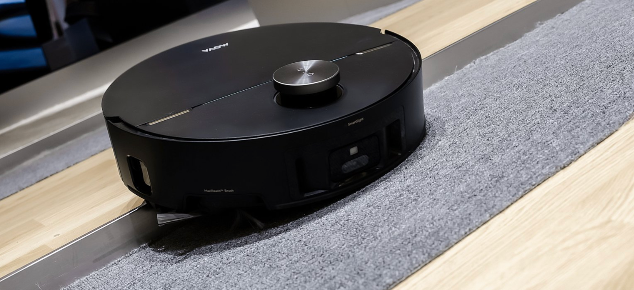 不靠堆料靠“芯”实力，MOVA在扫地机里藏了一手真正的技术王炸