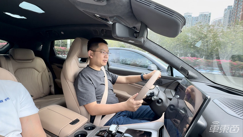 国仁对话腾势赵长江：腾势很快落地城市NOA，今年将推超豪华轿车