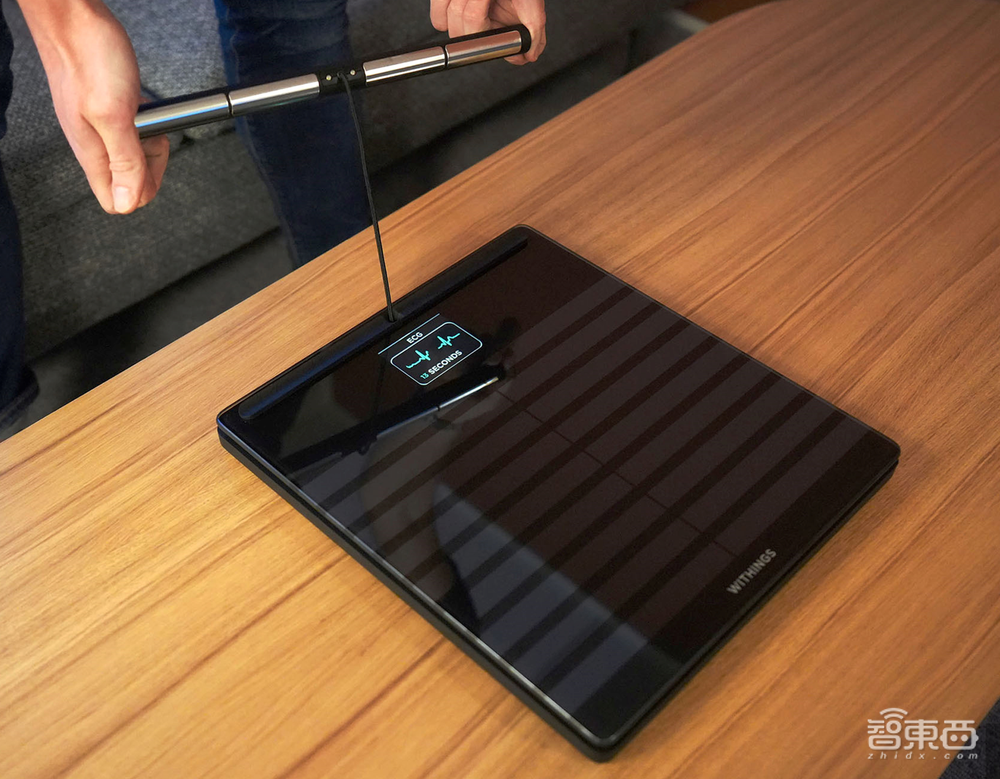 草草收场的CES:芯片巨头混战,元宇宙屏宇宙斗法