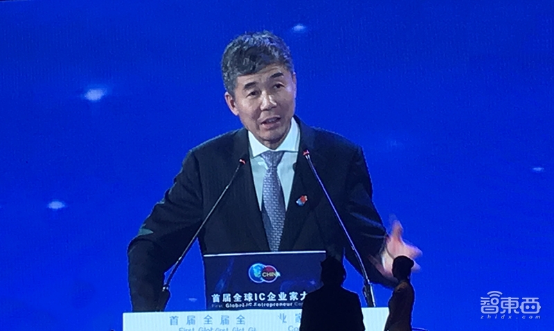 半导体巨头集聚上海！紫光给出产业发展药方，三星瑞萨对中国表忠心