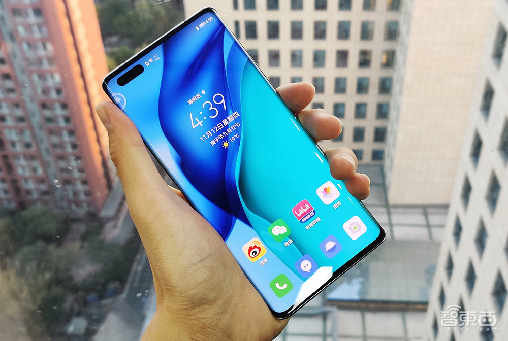 华为Mate 40 Pro强到无死角？一周深度体验看到底Pro在哪