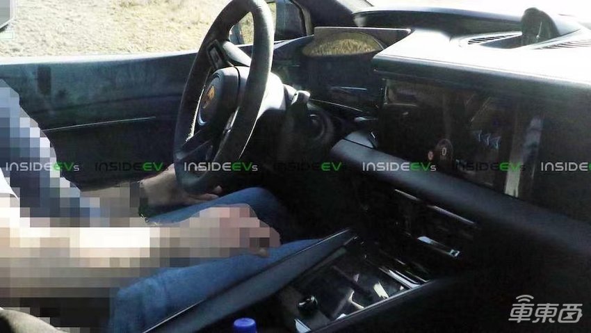 保时捷Macan纯电版内饰曝光！竟与Taycan“撞脸”，最早明年上市