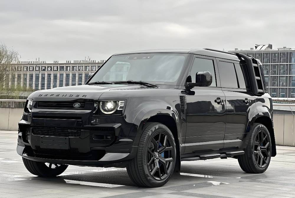 “鸿蒙智行版路虎”要来了！疑似首款方盒子车谍照曝光，或秋季上市