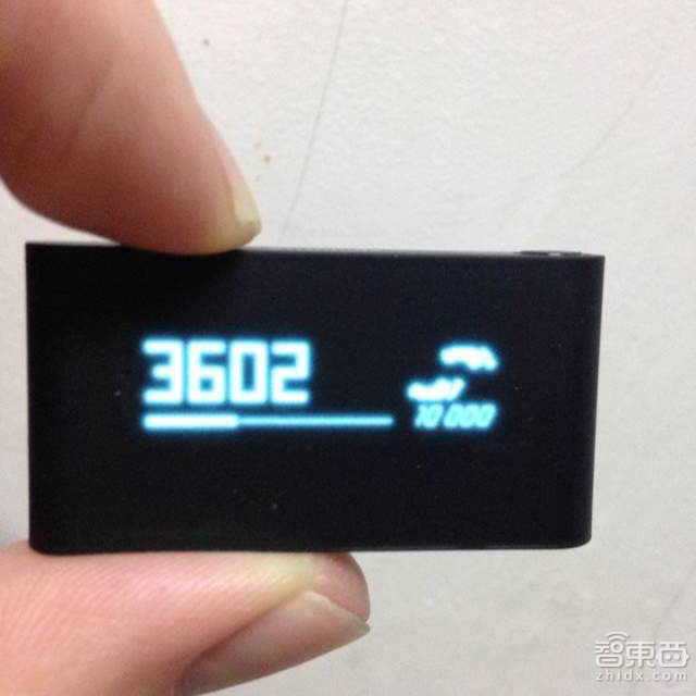 内置心率检测 Withings Pulse 上手评测