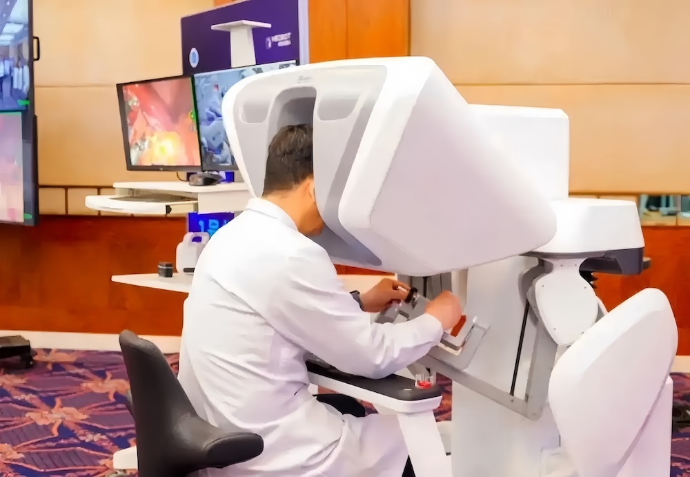 物理AI激战正酣!小鹏与特斯拉交锋白热化