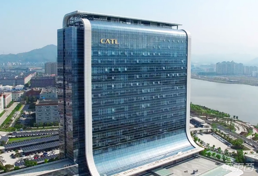 联合创始人离职、总经理转岗,宁德时代到底发生了什么?