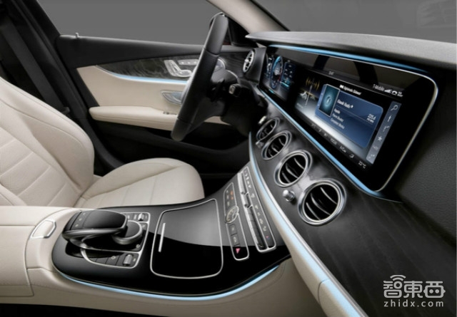 都说CES变车展了 不过是来刷存在秀肌肉的