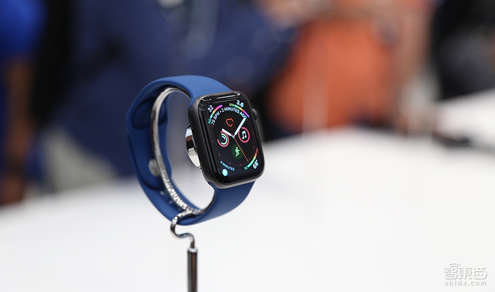 iPhone XS创八项纪录发布!最贵、最大、最强AI芯片,双卡特供中国【体验视频】