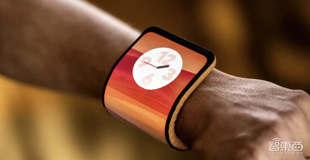 拥抱AI硬件革命!联想首发AI PC等一揽子AI成果,黄教主等大佬站台