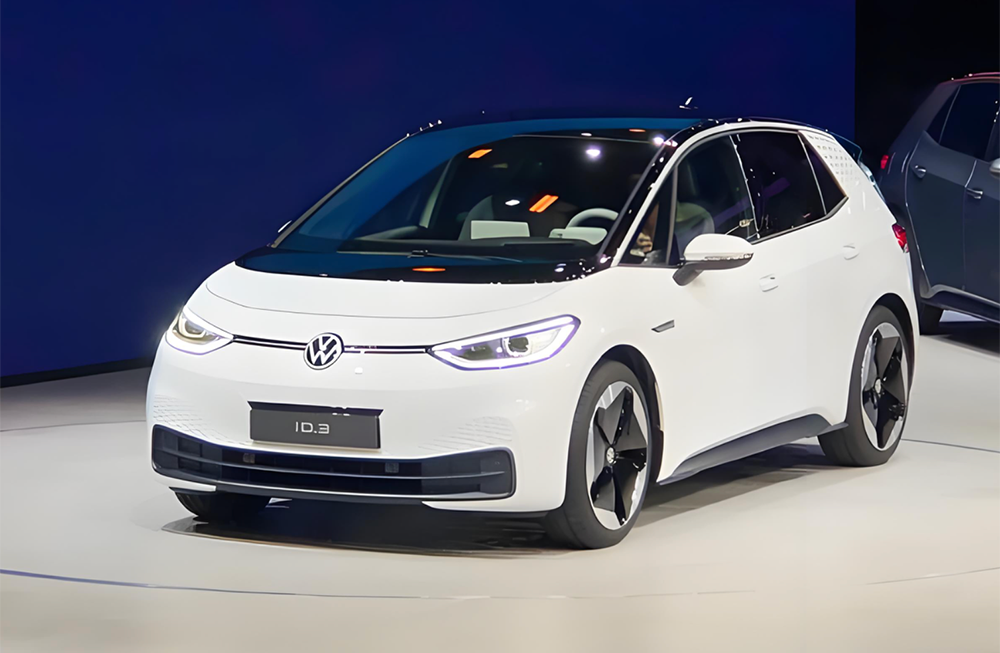 蔚来最便宜新车开卖!不到12万起,预售价打了8折